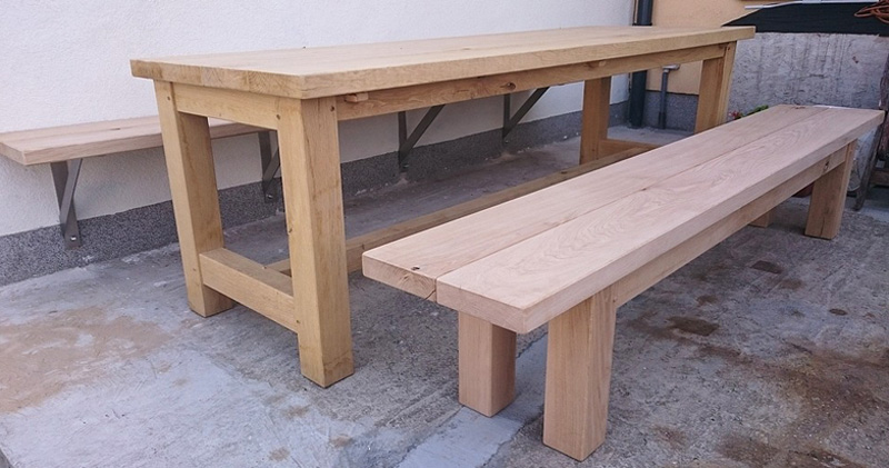stôl a lavice