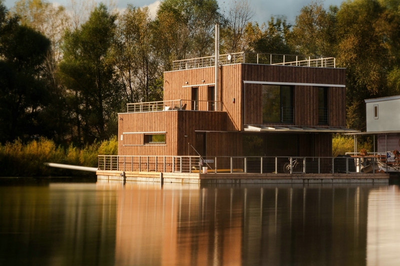 Drevostavba roka 2015 HOUSEBOAT