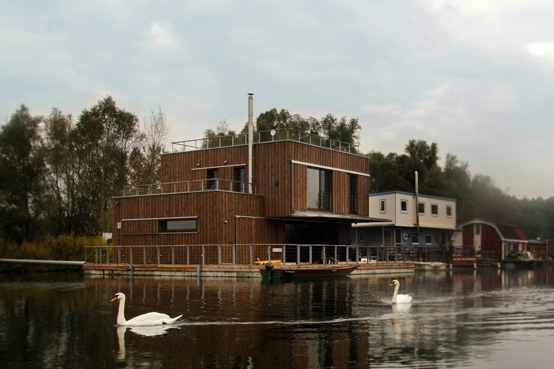 Drevostavba roka 2015 HOUSEBOAT