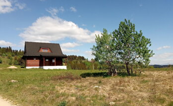 Náter 1 x OSMO Impregnácia WR, 2 x Ochranná olejová lazúra 703 - mahagón. Realizácia r. 2019. Náter 1 x OSMO Impregnácia WR, 2 x Ochranná olejová lazúra 703 - mahagón. Realizácia r. 2019.